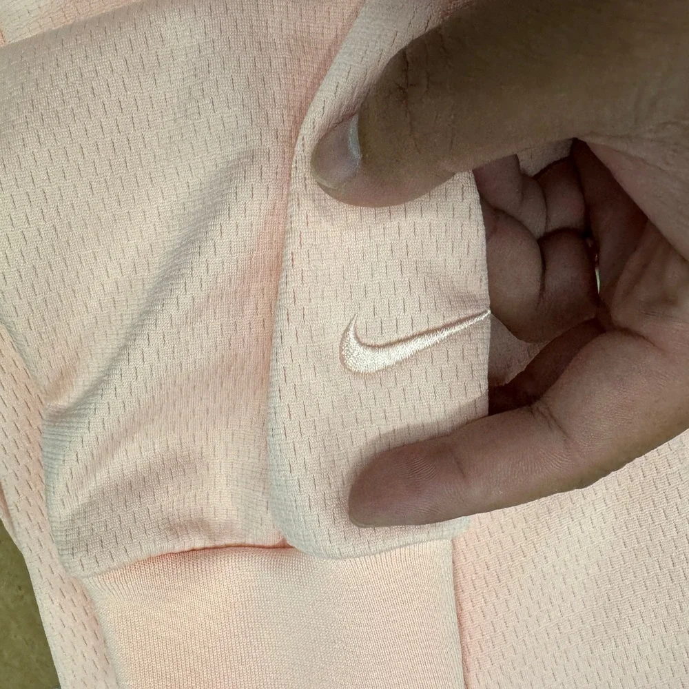 Nike Kobe Bryant Therma-FIT Hoodie Mens Small Pink Long Sleeve Fleece Basketball
